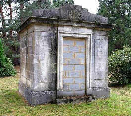 Gwinner mausoleum, Brookwood Cemetery
